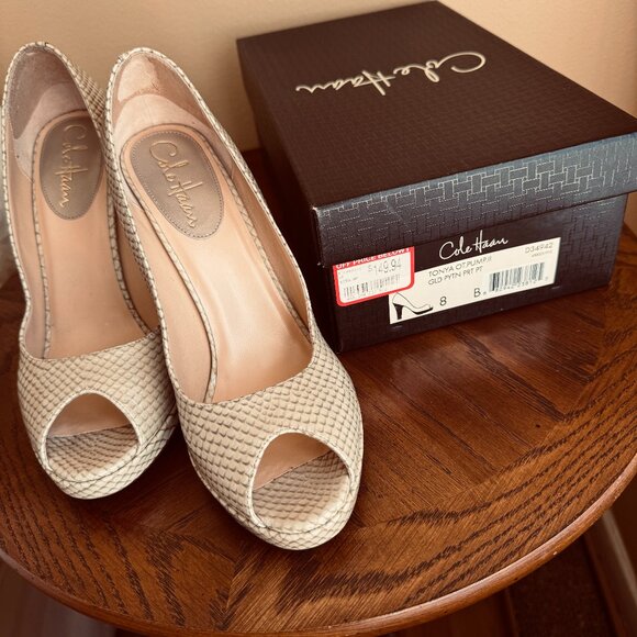 Cole Haan Gold Tanya Python Print Pumps Size 8 - Picture 4 of 9